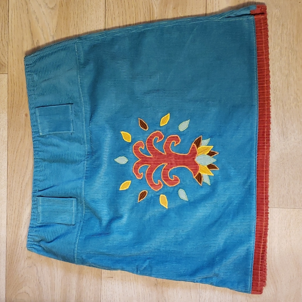 Corduroy tree skirt